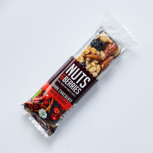 Notenreep dark choc kers van Nuts & Berries, 15 x 40 g